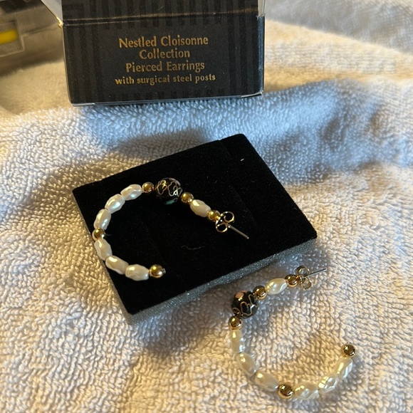 Avon Vintage 1995 Nestled Cloisonné Pierced Earrings - Picture 1 of 7